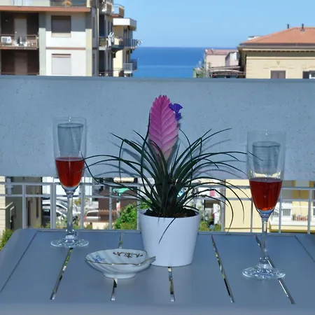 Sikania Apartment