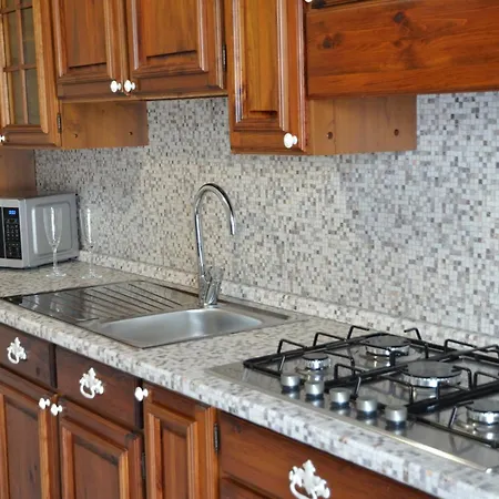 Apartment Sikania *